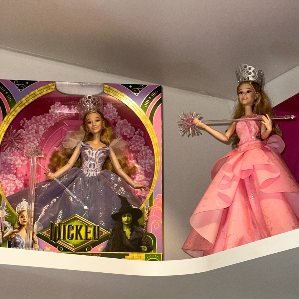 Wicked Collection - Picture 2 of 5